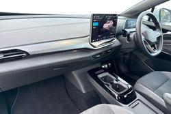 Volkswagen ID.4 Photo 2