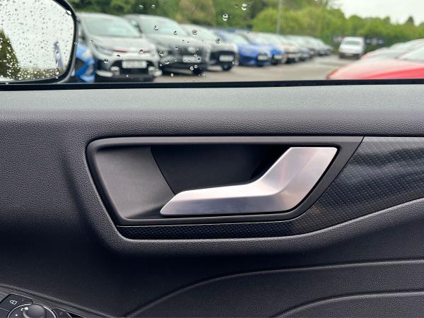 Ford Kuga Photo autoimg-66da8010fc5b8c109c956890936f227ddedf08c4.jpg