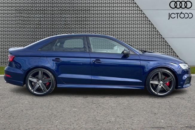 AUDI S3 Photo 4