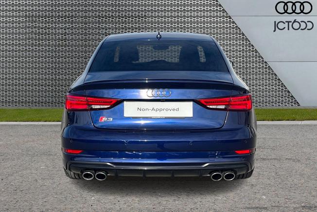AUDI S3 Photo 7