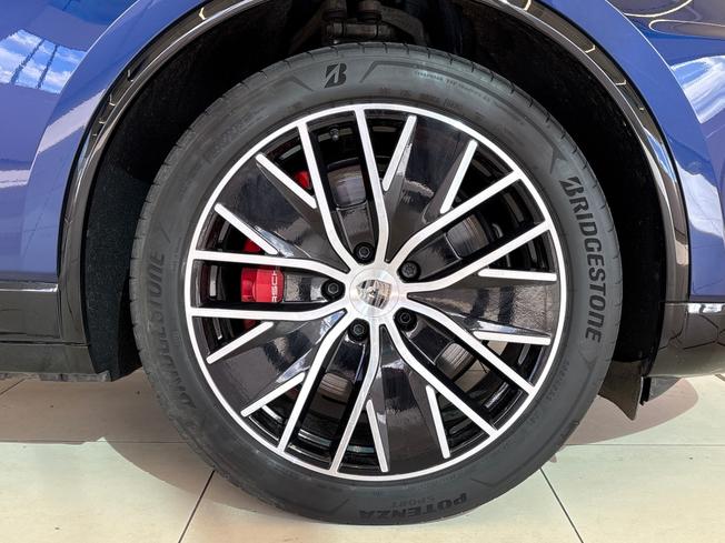 PORSCHE Macan Photo 24