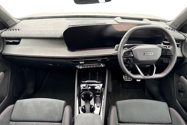 AUDI Q3 Photo 10