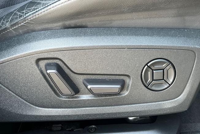 Audi A6 Saloon Photo 28