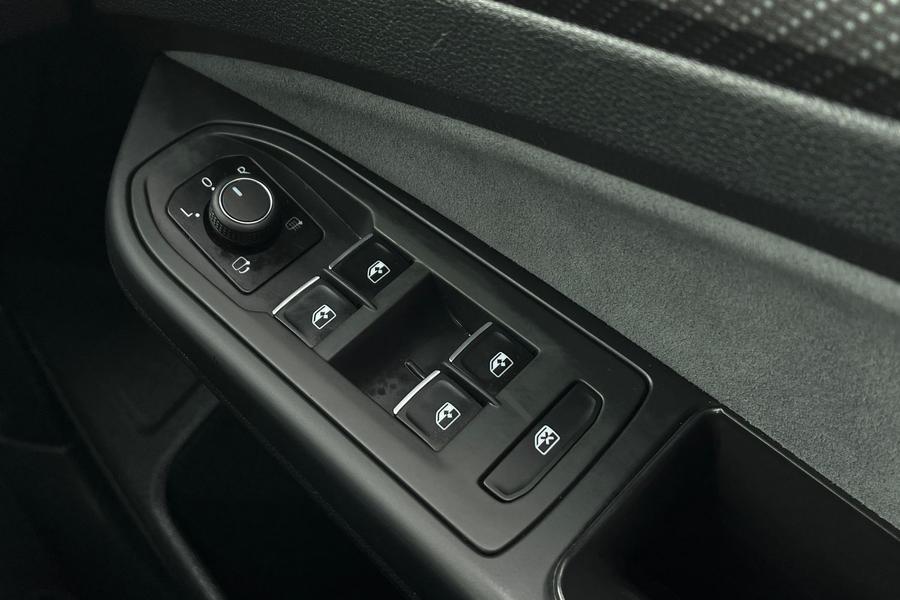 Volkswagen Golf Photo autoimg-66e8e7384858c634668decdf826dfb24e0aedcc7.jpg