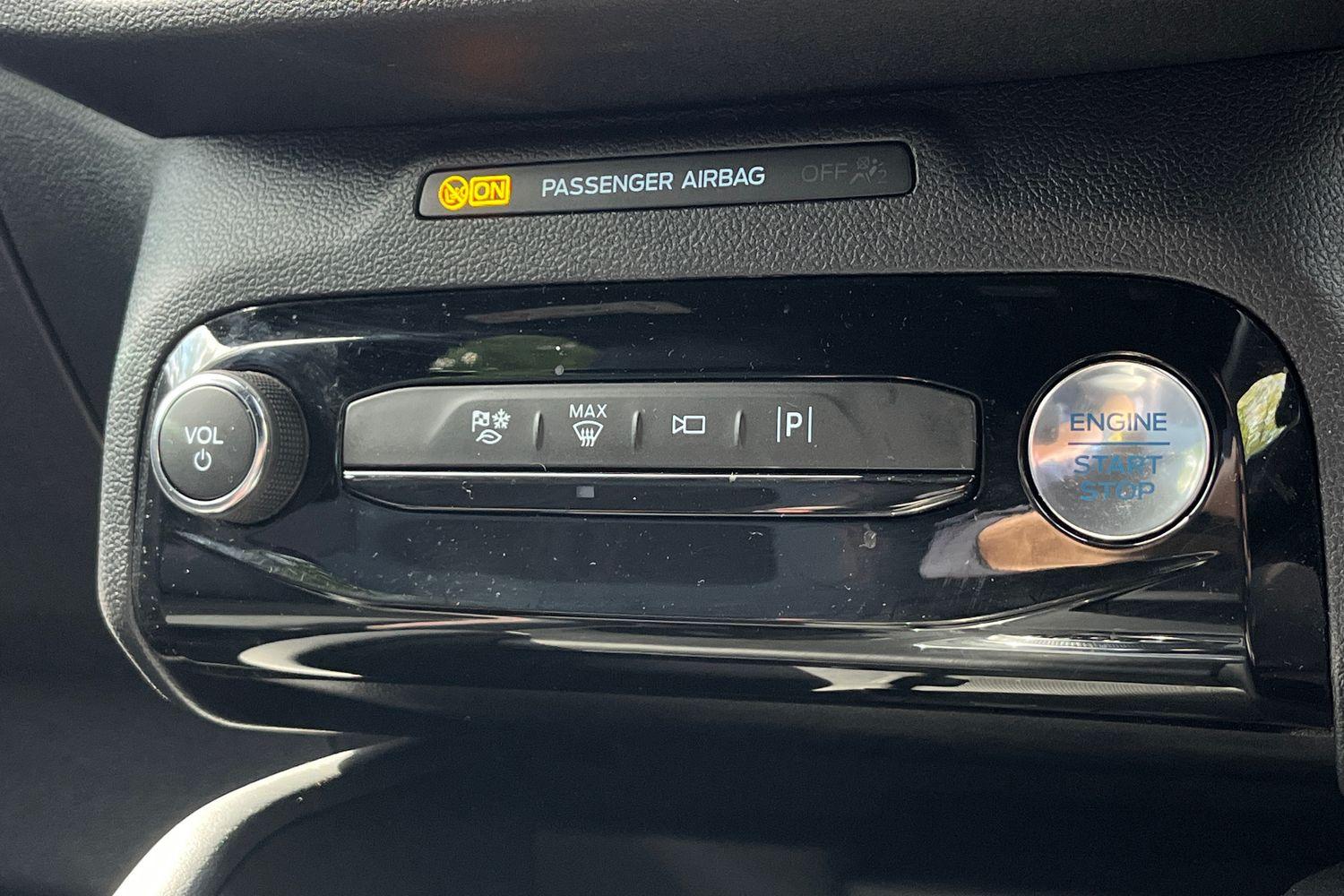 Ford Kuga Photo 35