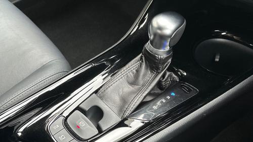 Toyota C-HR Photo autoimg-66eab1216290ad4cc2688c2a0690b92358ed8954.jpg