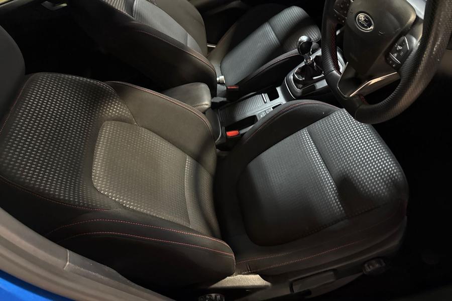Ford FOCUS Photo autoimg-66ededa828fecd58a23008852956cd85a3a7c877.jpg
