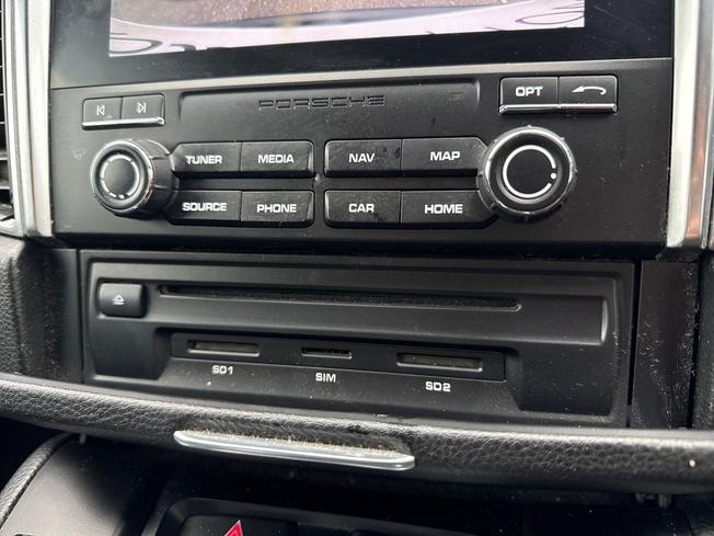 PORSCHE Macan Photo 36
