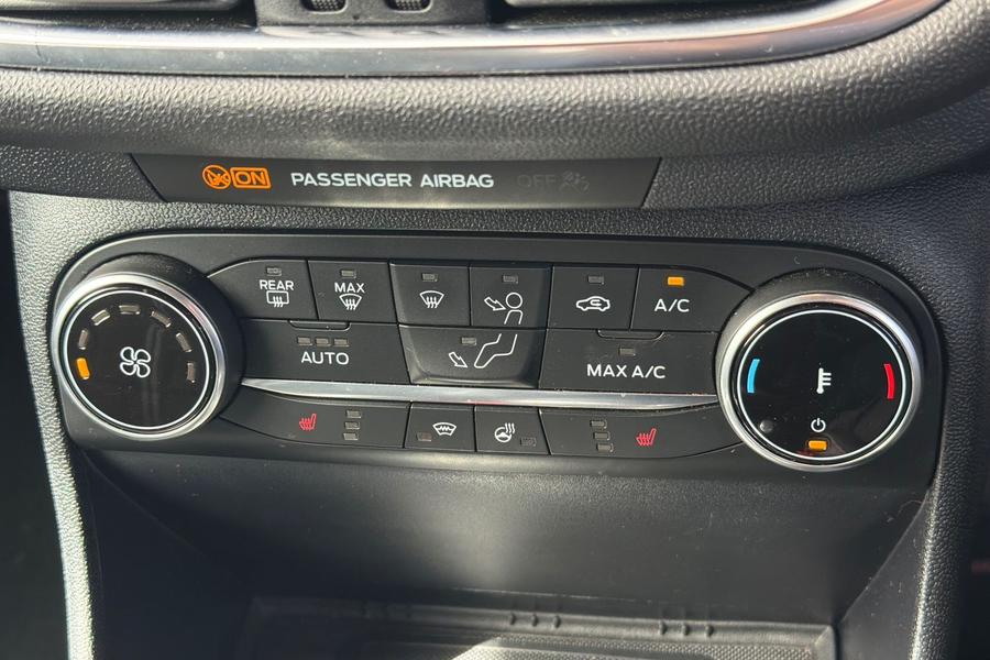 Ford FIESTA Photo autoimg-66efbf181b512656428dc76327705d8135723f4d.jpg