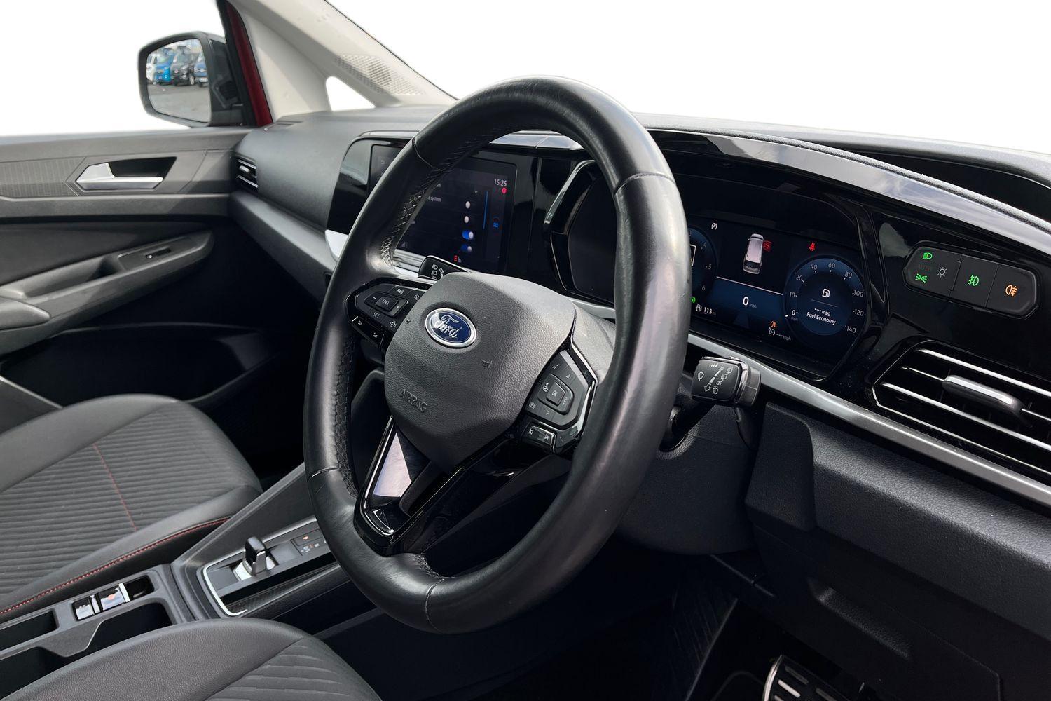 Ford TOURNEO CONNECT Photo 8