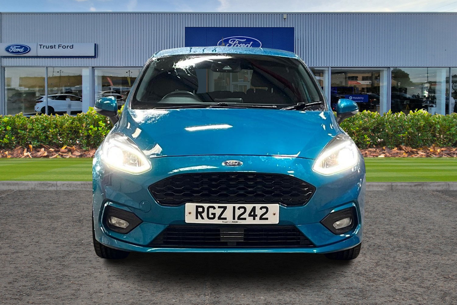 Ford FIESTA Photo 5