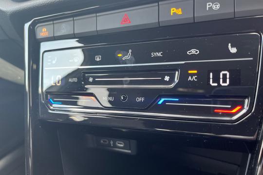 Volkswagen T-roc Photo autoimg-66f42ba3a1b5482d7f2767017d84299b99fc2f8b.jpg