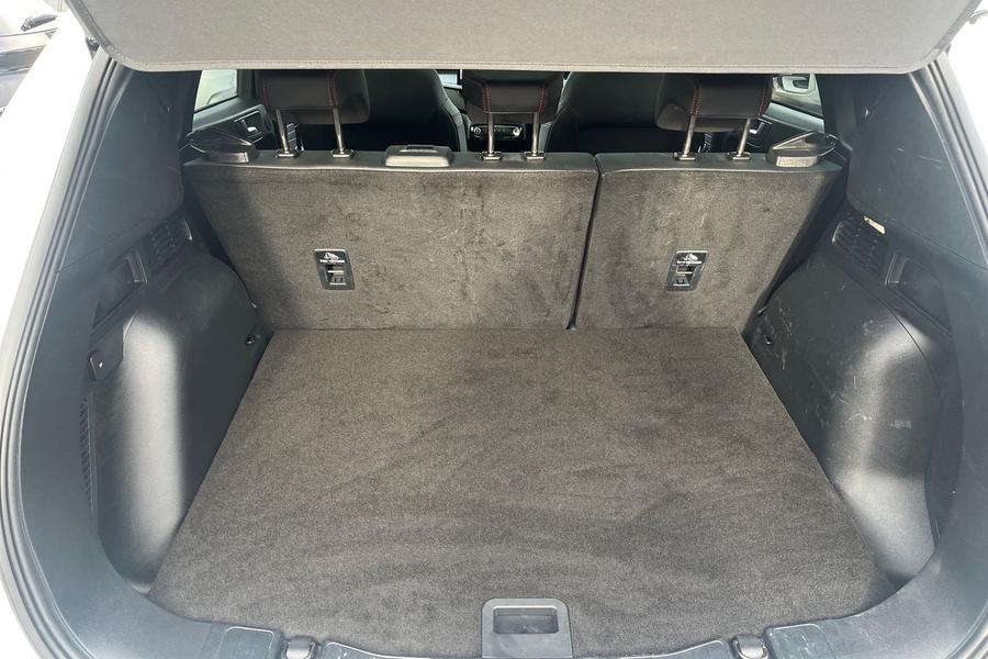 Ford KUGA Photo autoimg-66f55a32e3e65c31bee3c48b1c801ff387c8a98b.jpg
