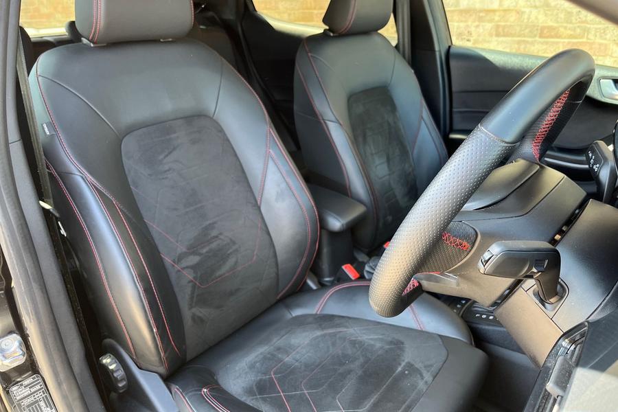 Ford FIESTA Photo autoimg-66f5e5e2e993e7fb58ba0b1dddcac8d8108d58f5.jpg