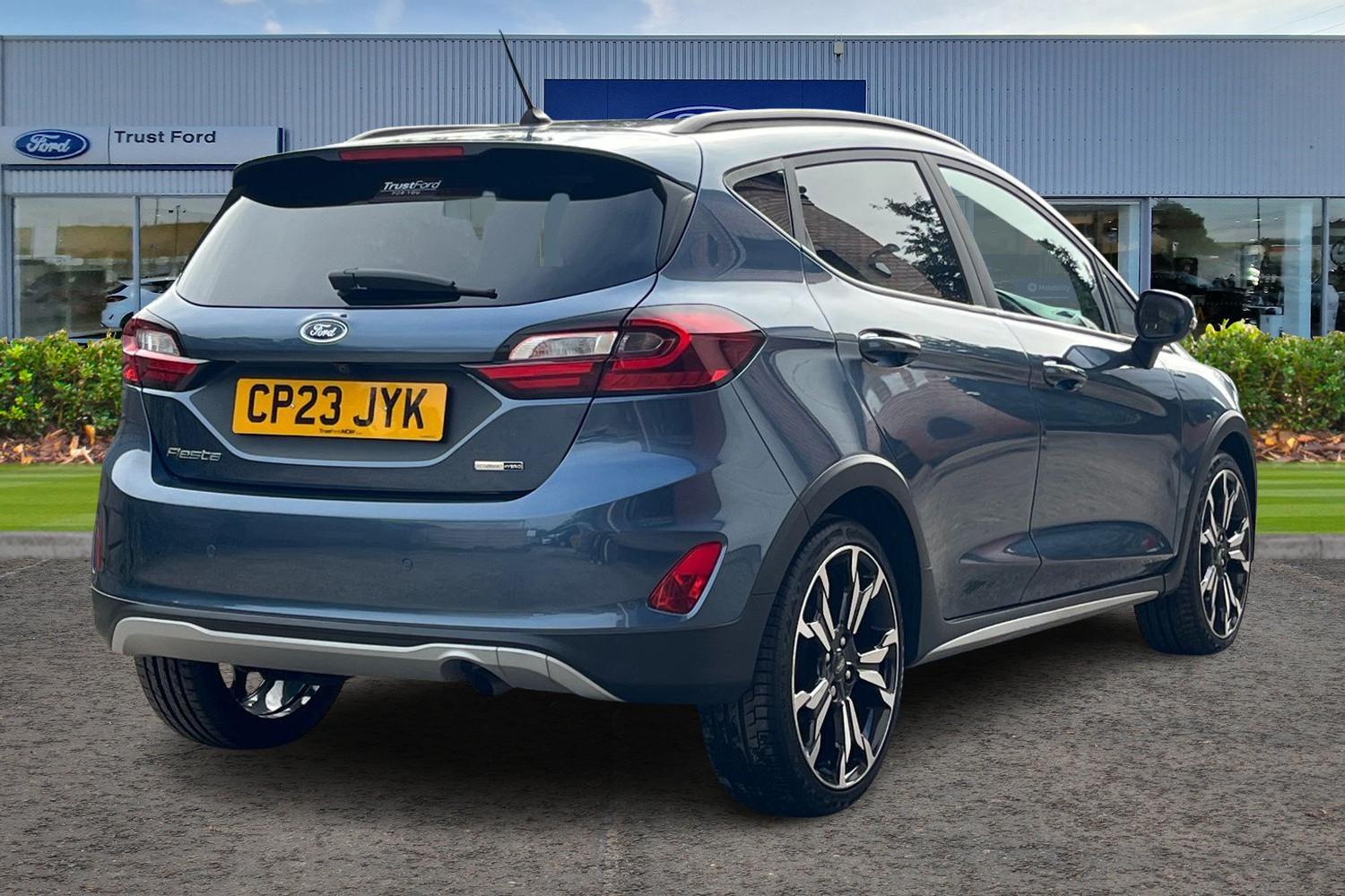 Ford FIESTA Photo 3