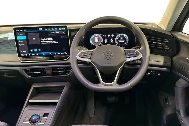 VOLKSWAGEN Tiguan Photo 11