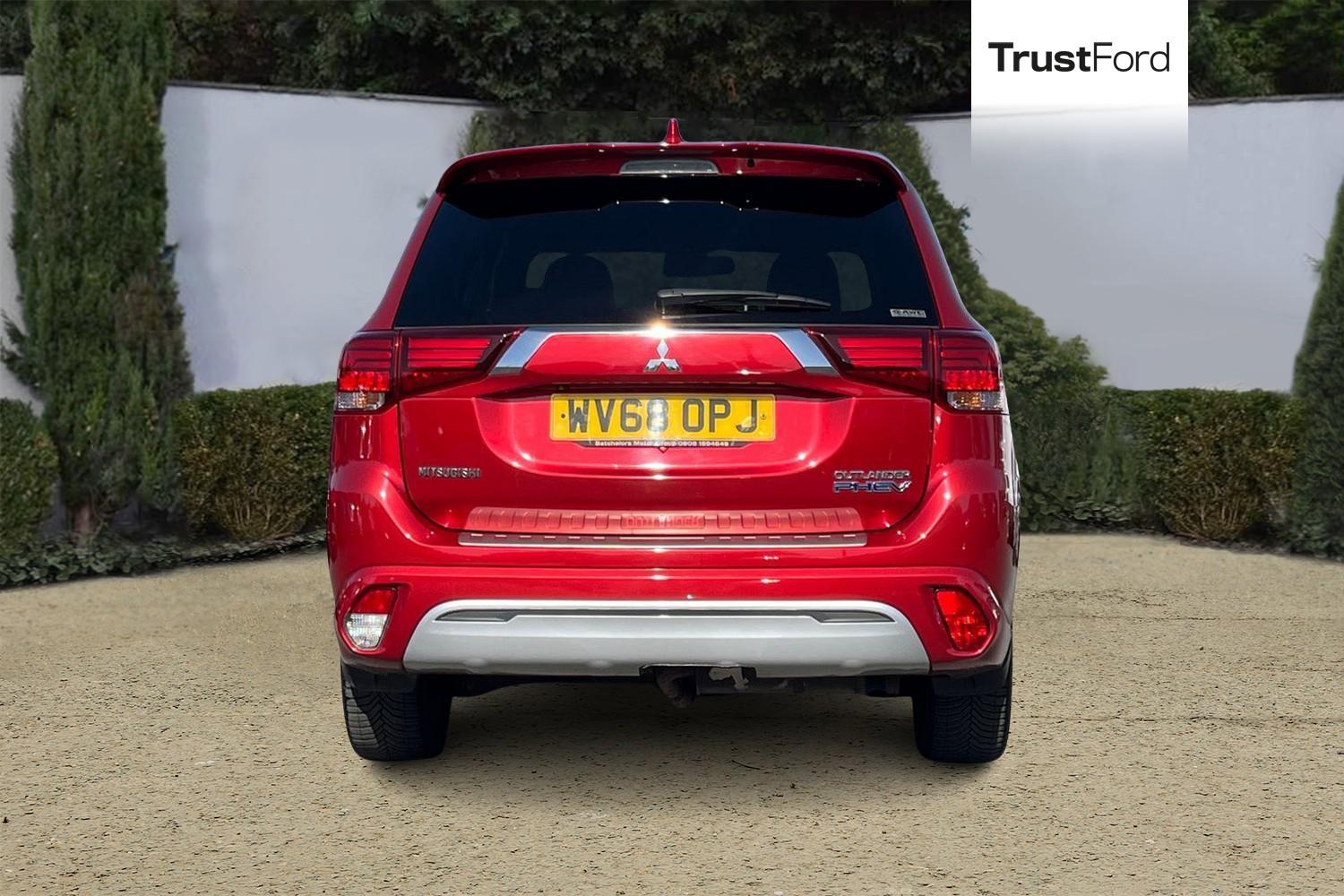 Mitsubishi OUTLANDER Photo 6