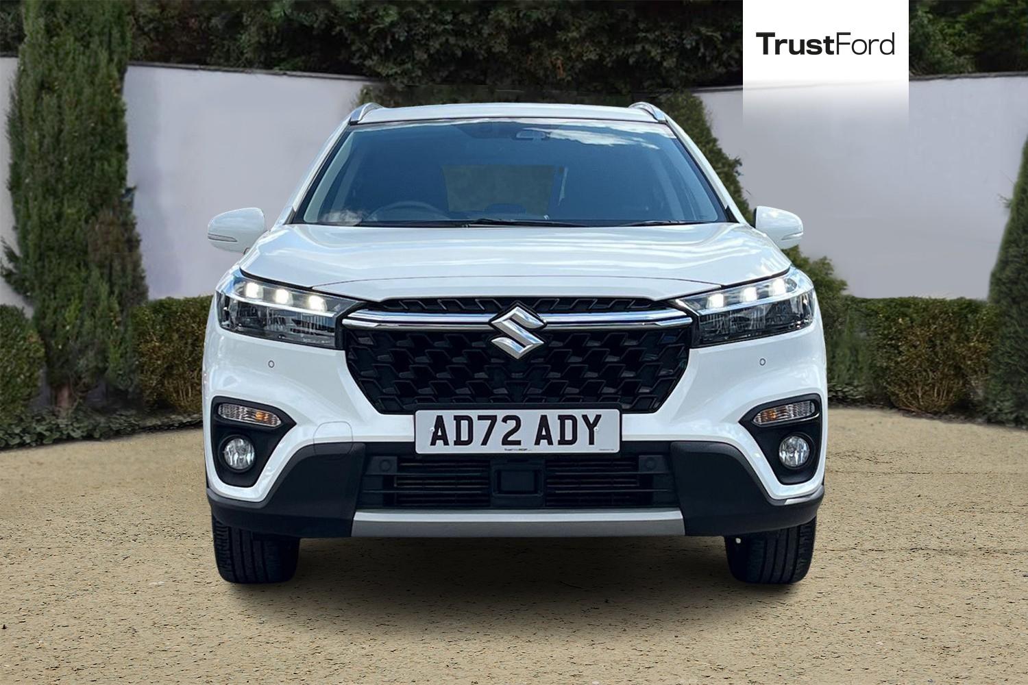 Suzuki S-CROSS Photo 5