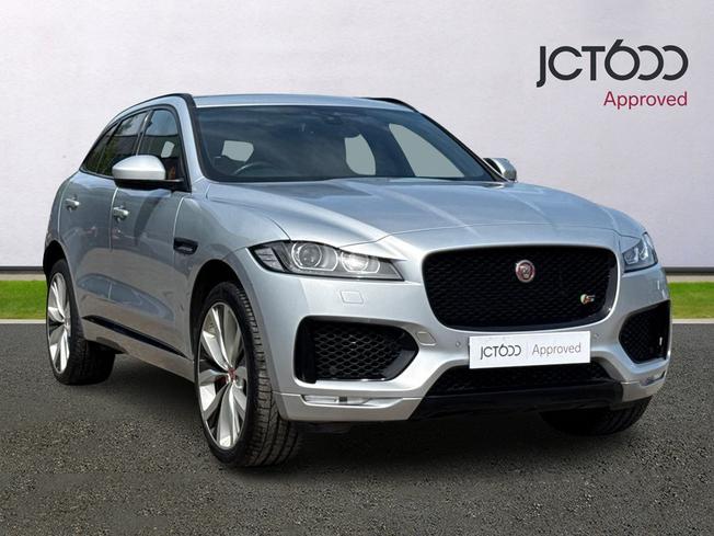 JAGUAR F-Pace Photo 1