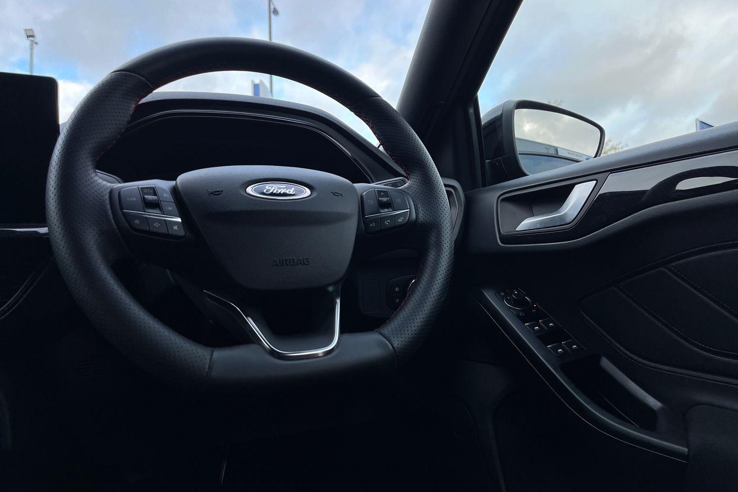 Ford Focus Photo 11