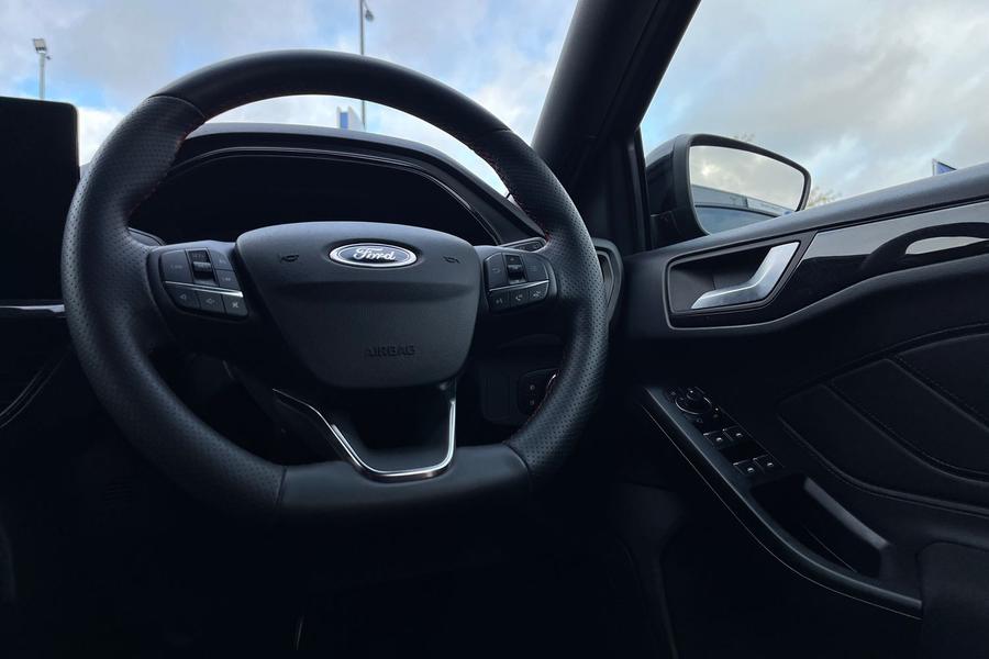 Ford Focus Photo autoimg-6708062a5a20040e8c3bd39f1a8b469b1e934989.jpg