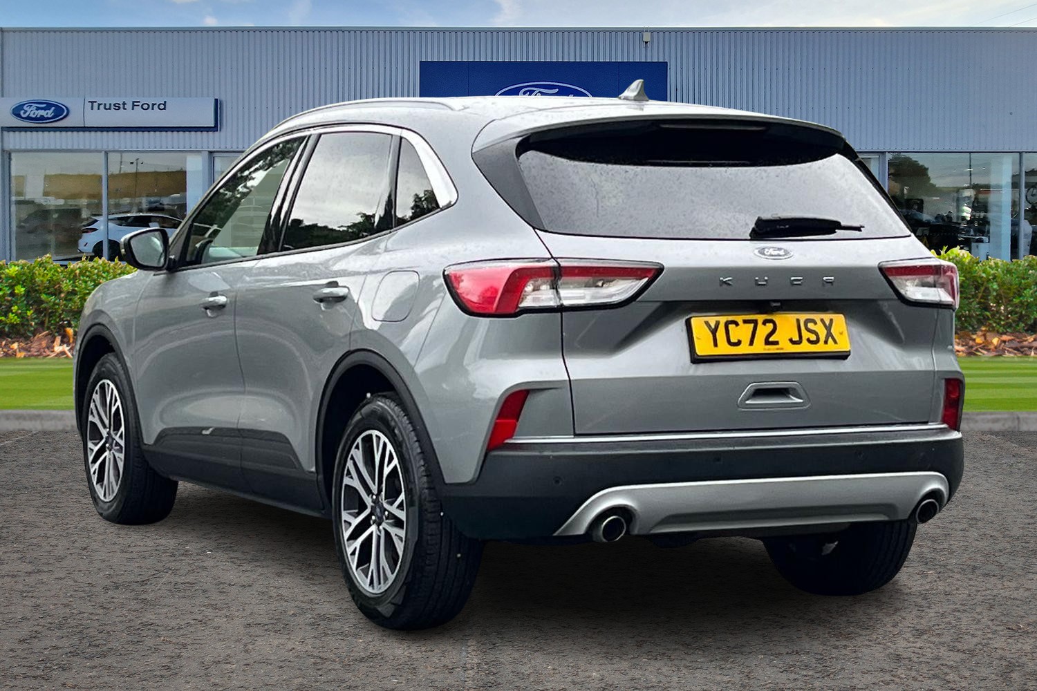 Ford Kuga Photo 1