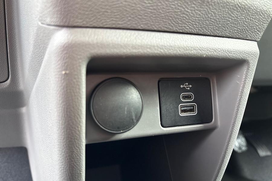 Ford TRANSIT CUSTOM Photo autoimg-670cbe1f0b0291470d512be6da2b3ba090a80ea2.jpg
