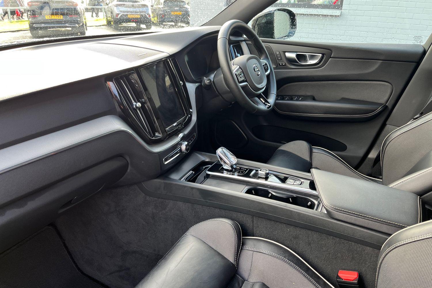 Volvo XC60 Photo 17