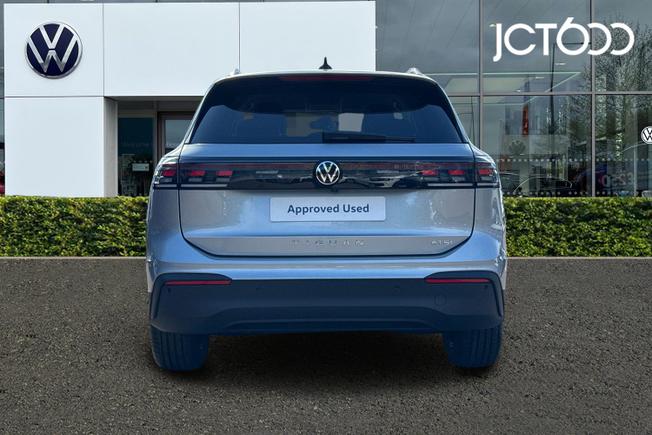 VOLKSWAGEN Tiguan Photo 7