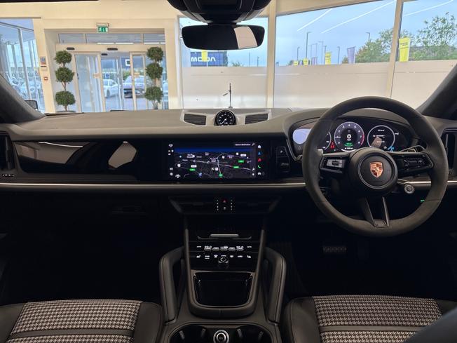 PORSCHE Cayenne Photo 27