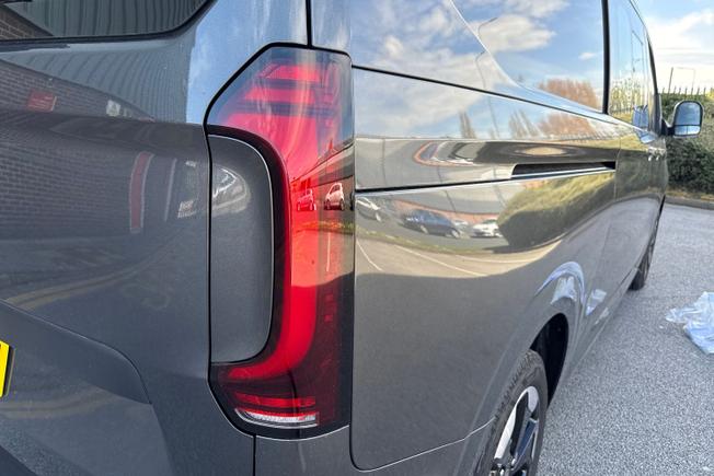 Volkswagen E-Transporter Photo 18