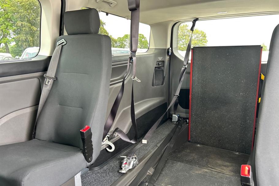 Used Ford TOURNEO CUSTOM SD71UMU 5