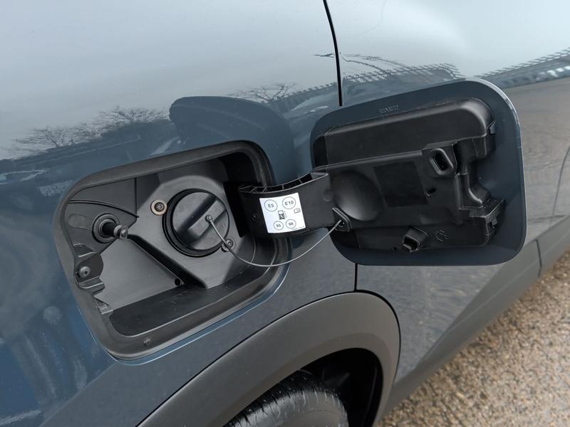 Used Renault Captur ST72AKN 31