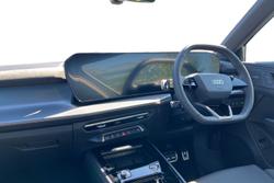 AUDI Q3 Photo 2