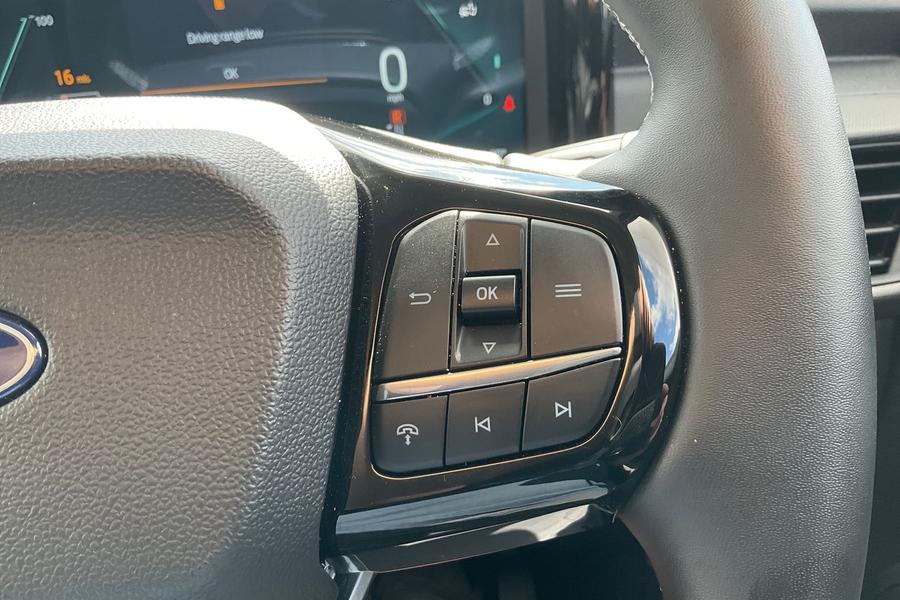 Ford E-TRANSIT COURIER Photo autoimg-671f713213331f35fa66f3b90fa58b73118a76e3.jpg
