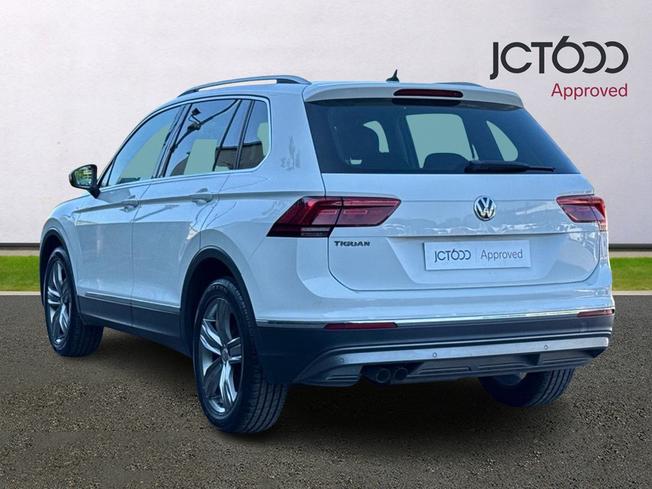 VOLKSWAGEN Tiguan Photo 3