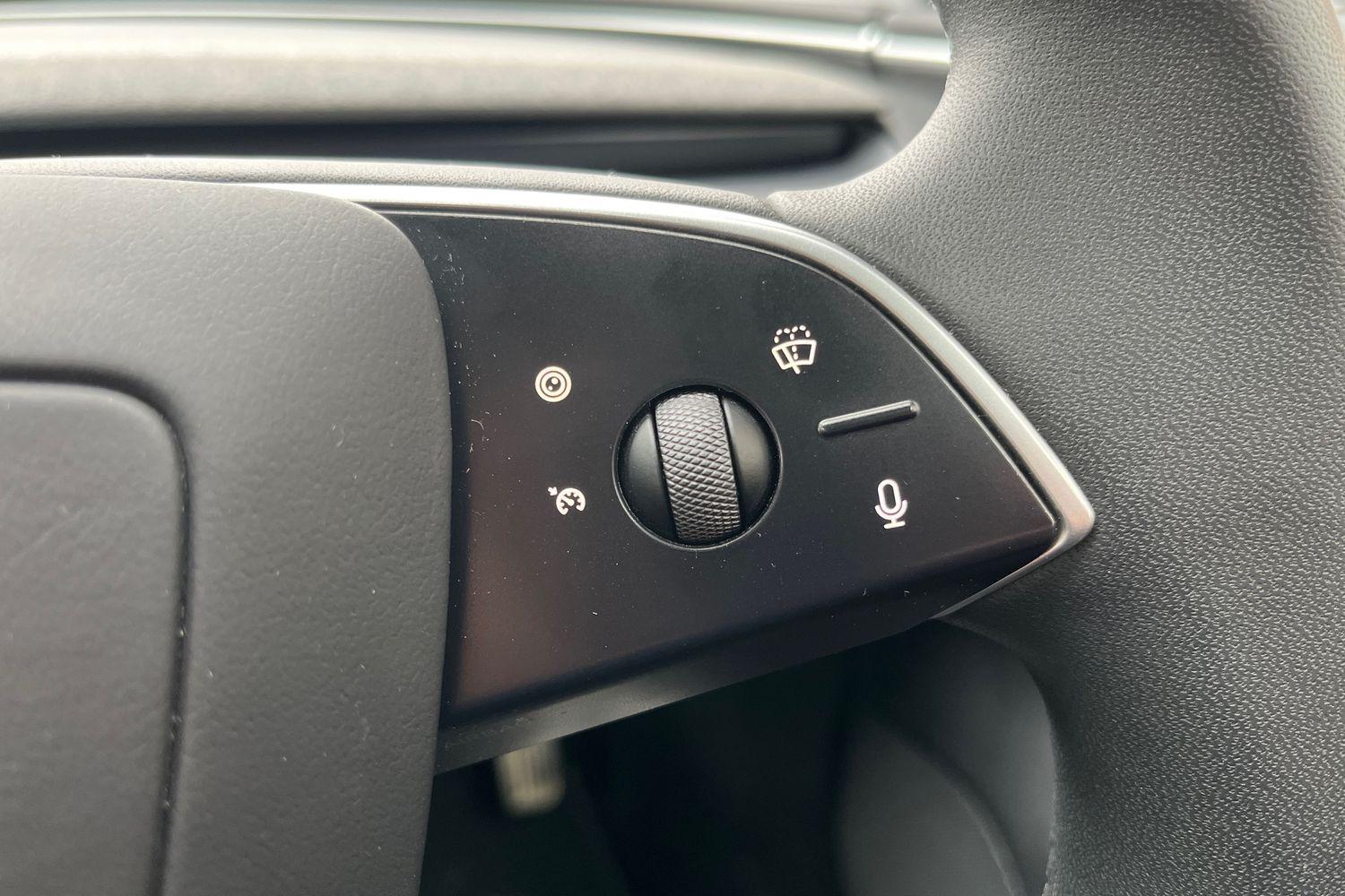TESLA MODEL 3 Photo 35