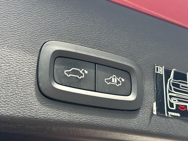VOLVO Xc40 Photo 43