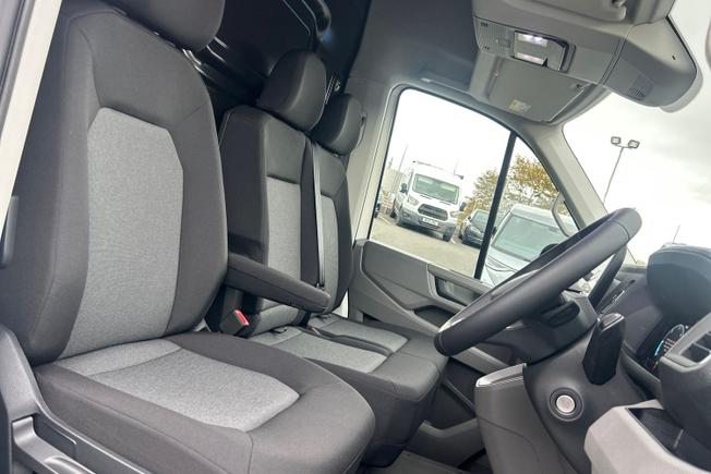 Volkswagen Crafter Photo 33
