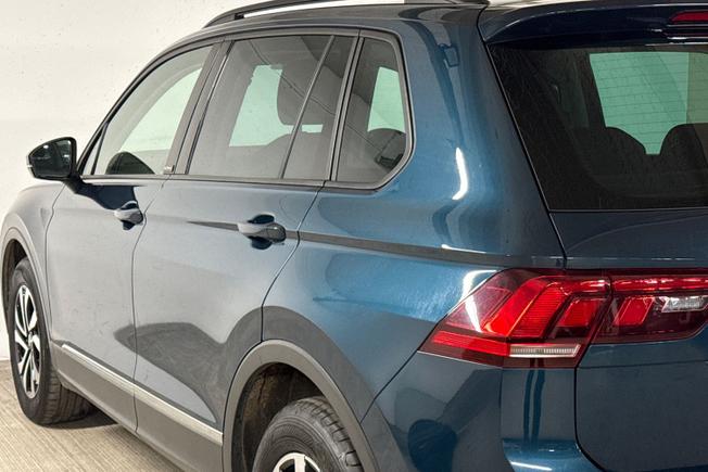 VOLKSWAGEN Tiguan Photo 26