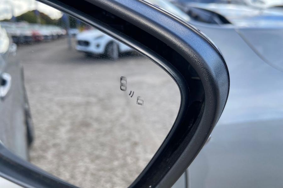 Ford KUGA Photo autoimg-6736f0966874d7721c573c7c3077bf26ac7c4213.jpg