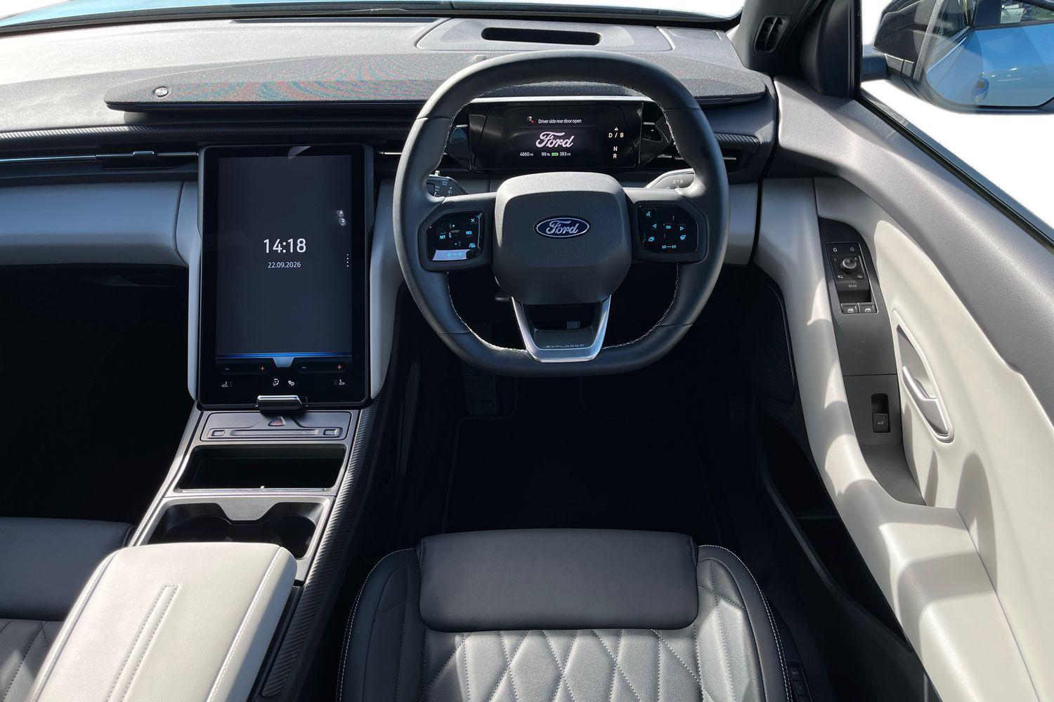 Ford Explorer Photo 10