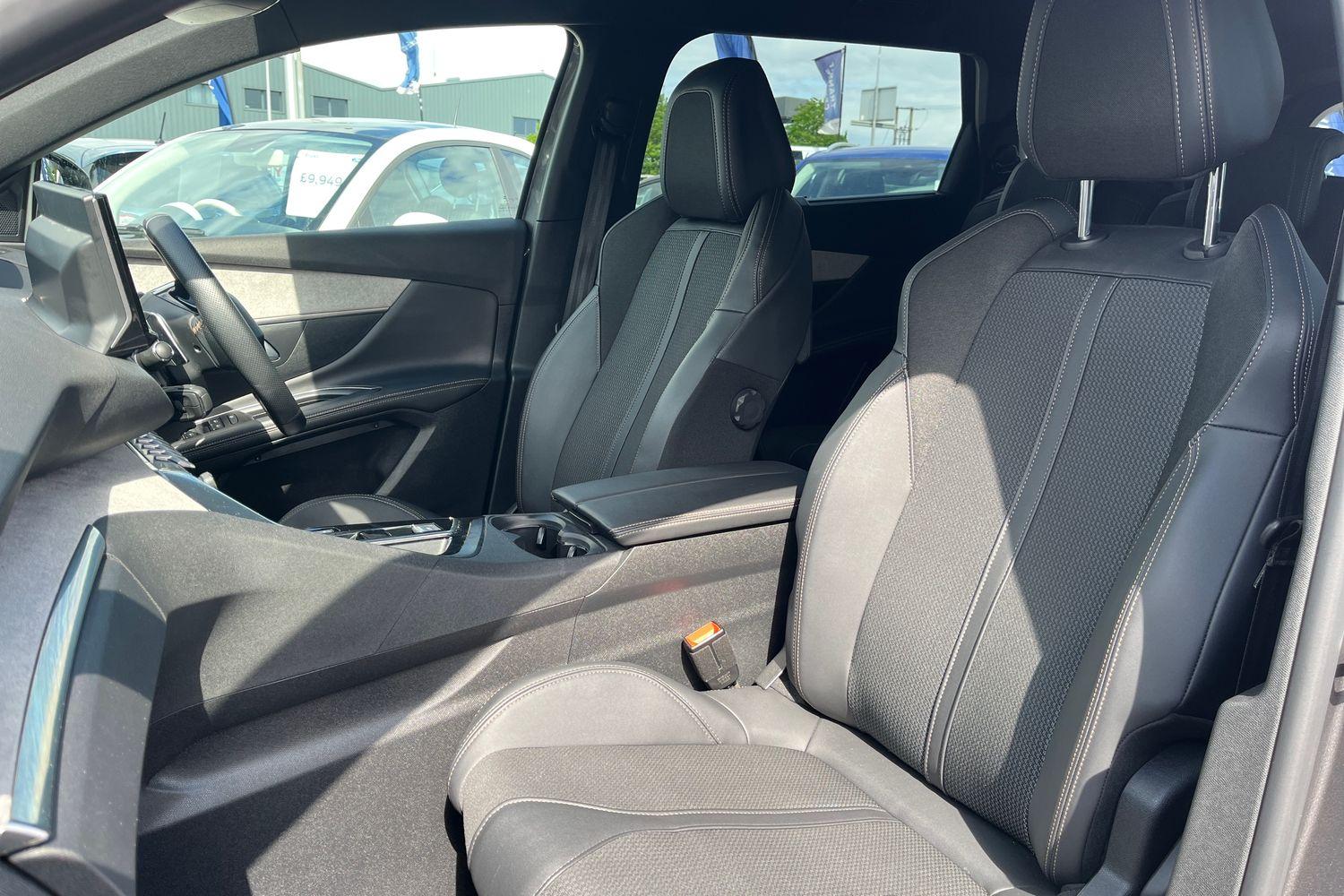 Peugeot 5008 Photo 18