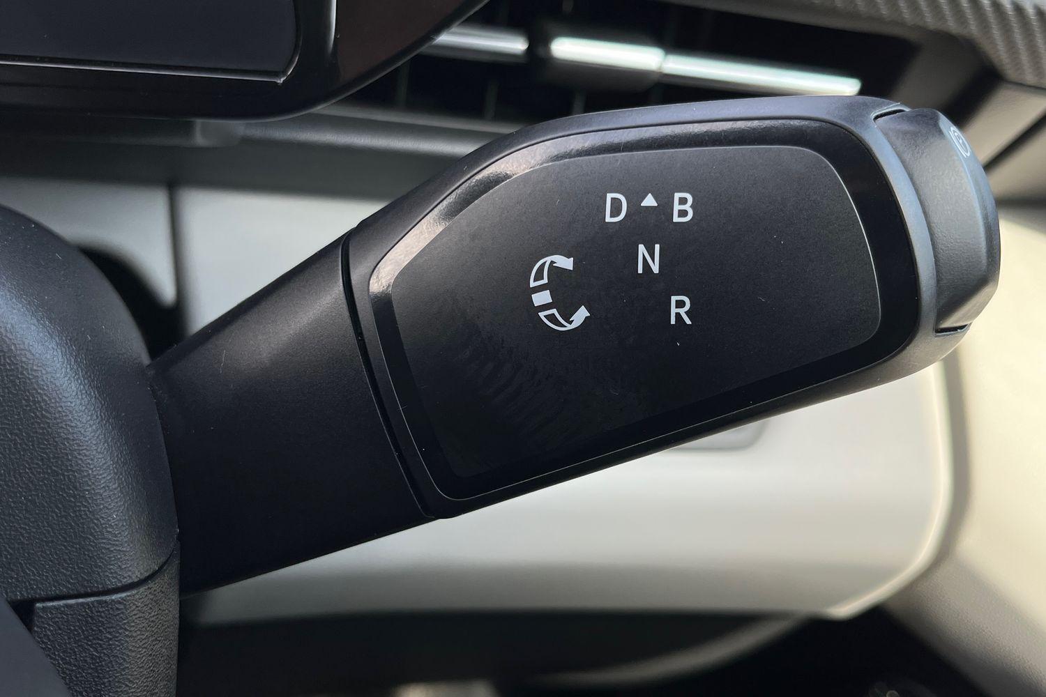 Ford EXPLORER Photo 14