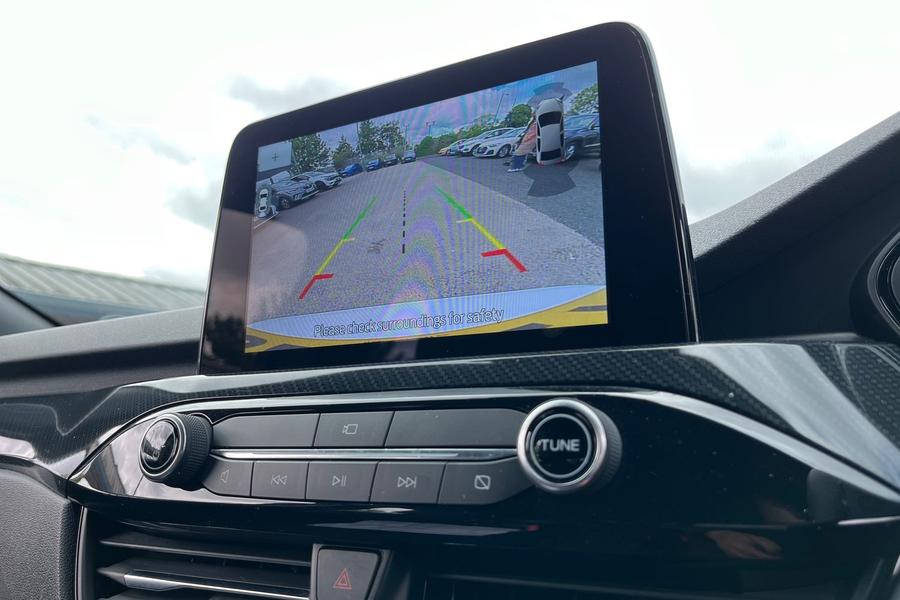 Ford Kuga Photo autoimg-674115b8f75b21958ad399816797bc997132a41e.jpg