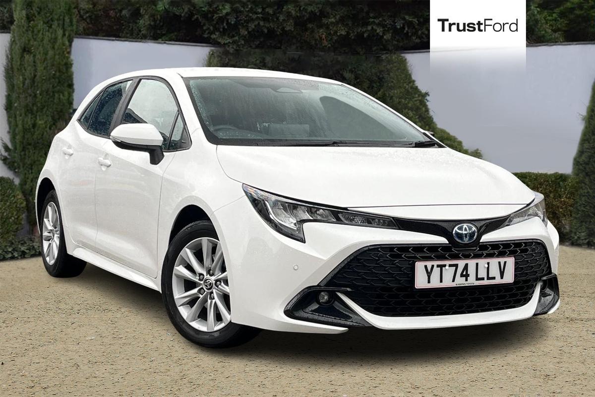 Toyota Corolla listing photo