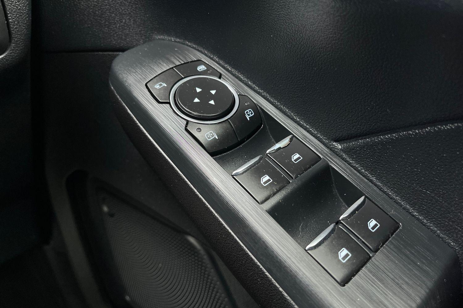 Ford KUGA Photo 15