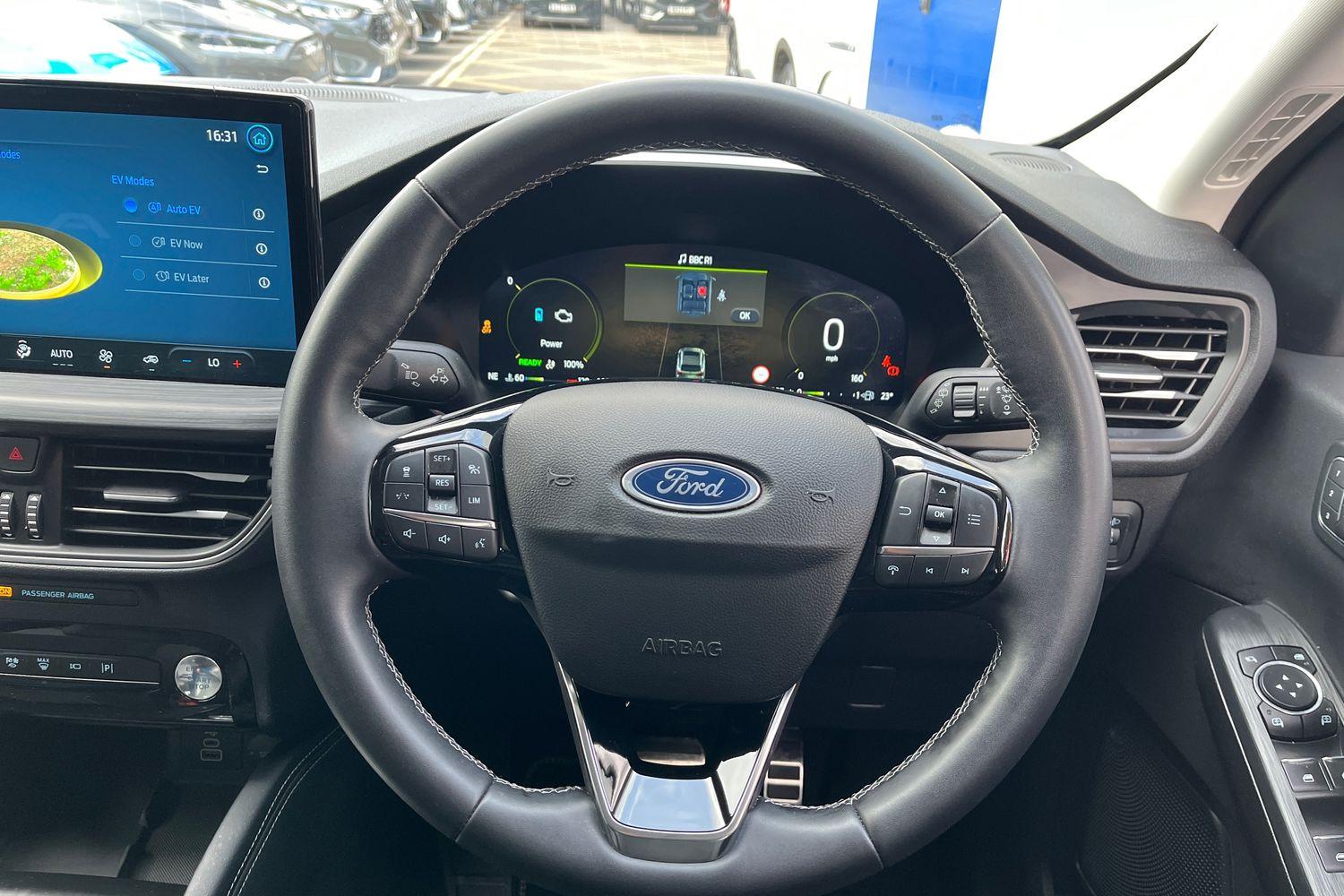 Ford KUGA Photo 11