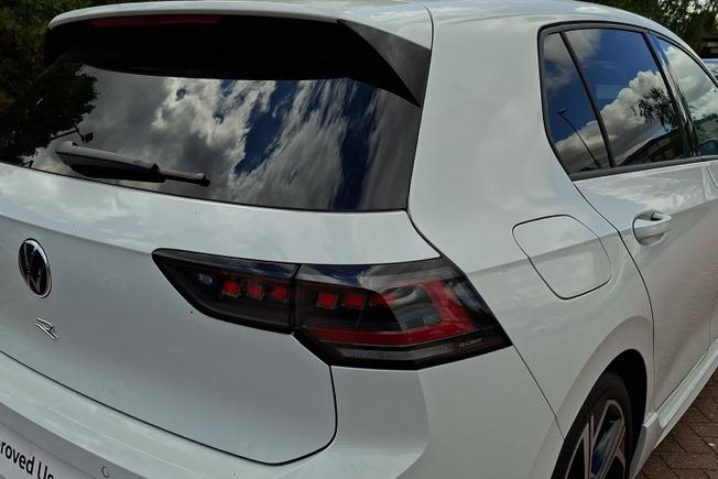 Volkswagen Golf Photo 18