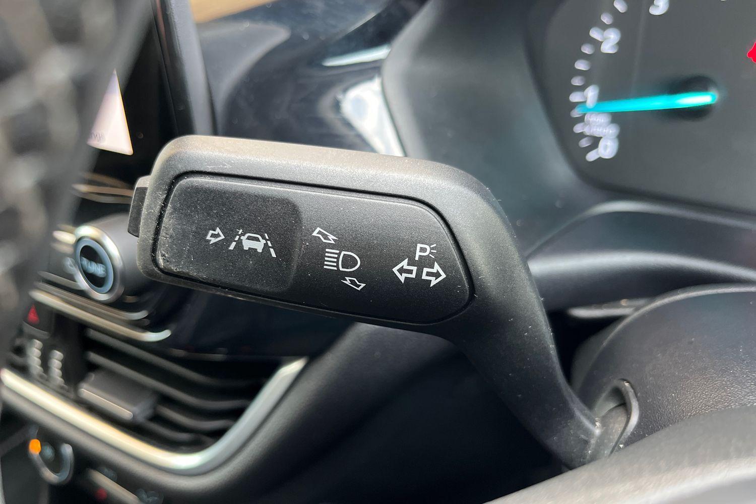 Ford FIESTA Photo 13